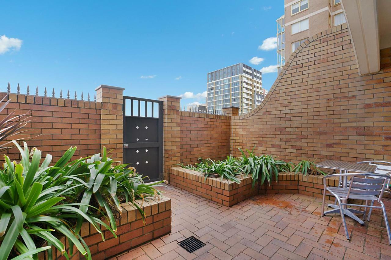 Newcastle Short Stay Accommodation - Sandbar Newcastle Beach Bagian luar foto