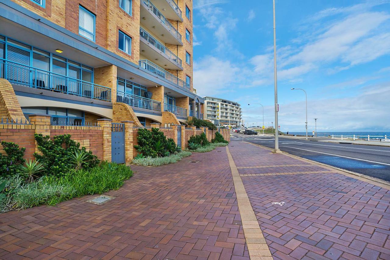 Newcastle Short Stay Accommodation - Sandbar Newcastle Beach Bagian luar foto