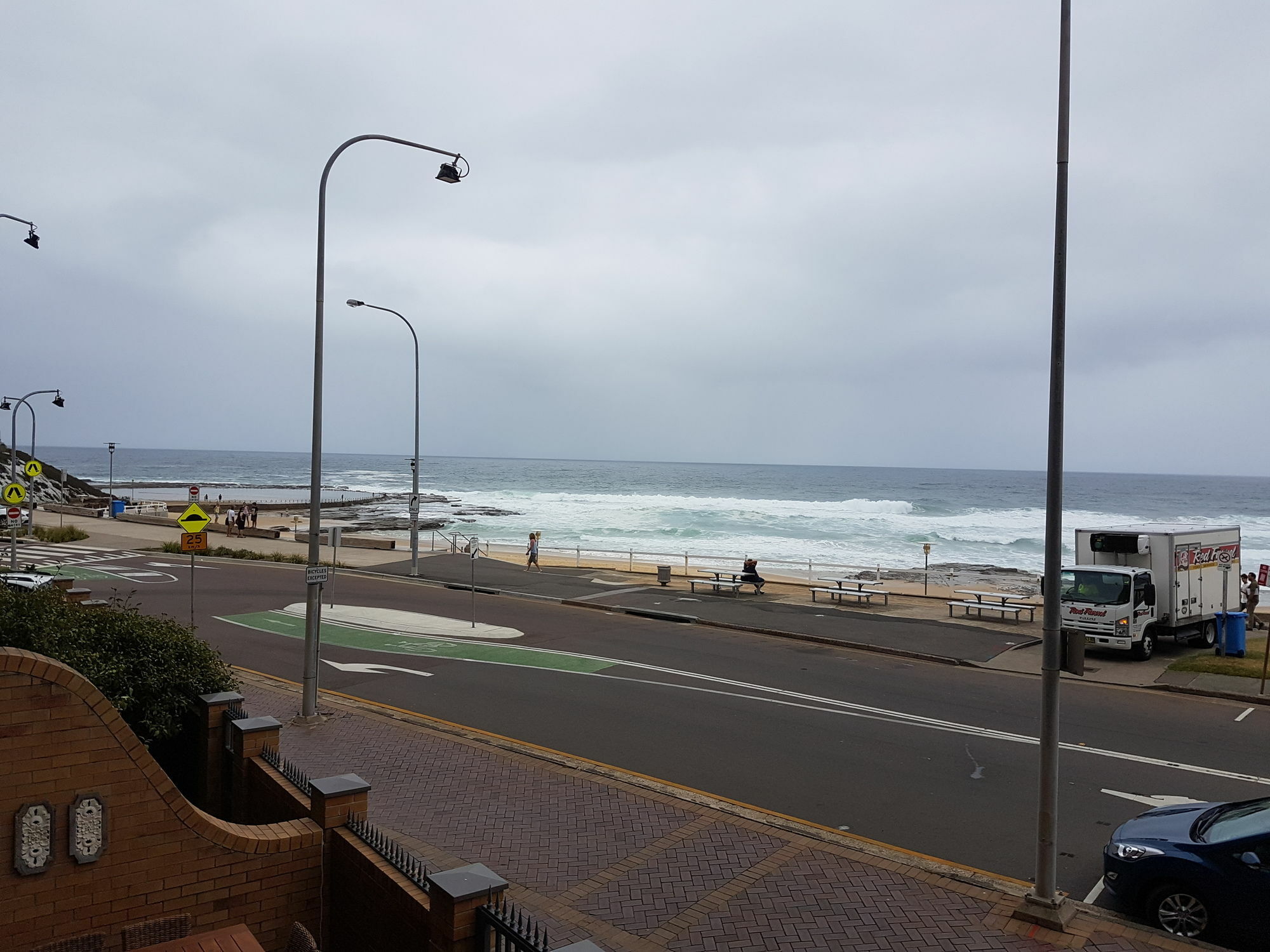 Newcastle Short Stay Accommodation - Sandbar Newcastle Beach Bagian luar foto