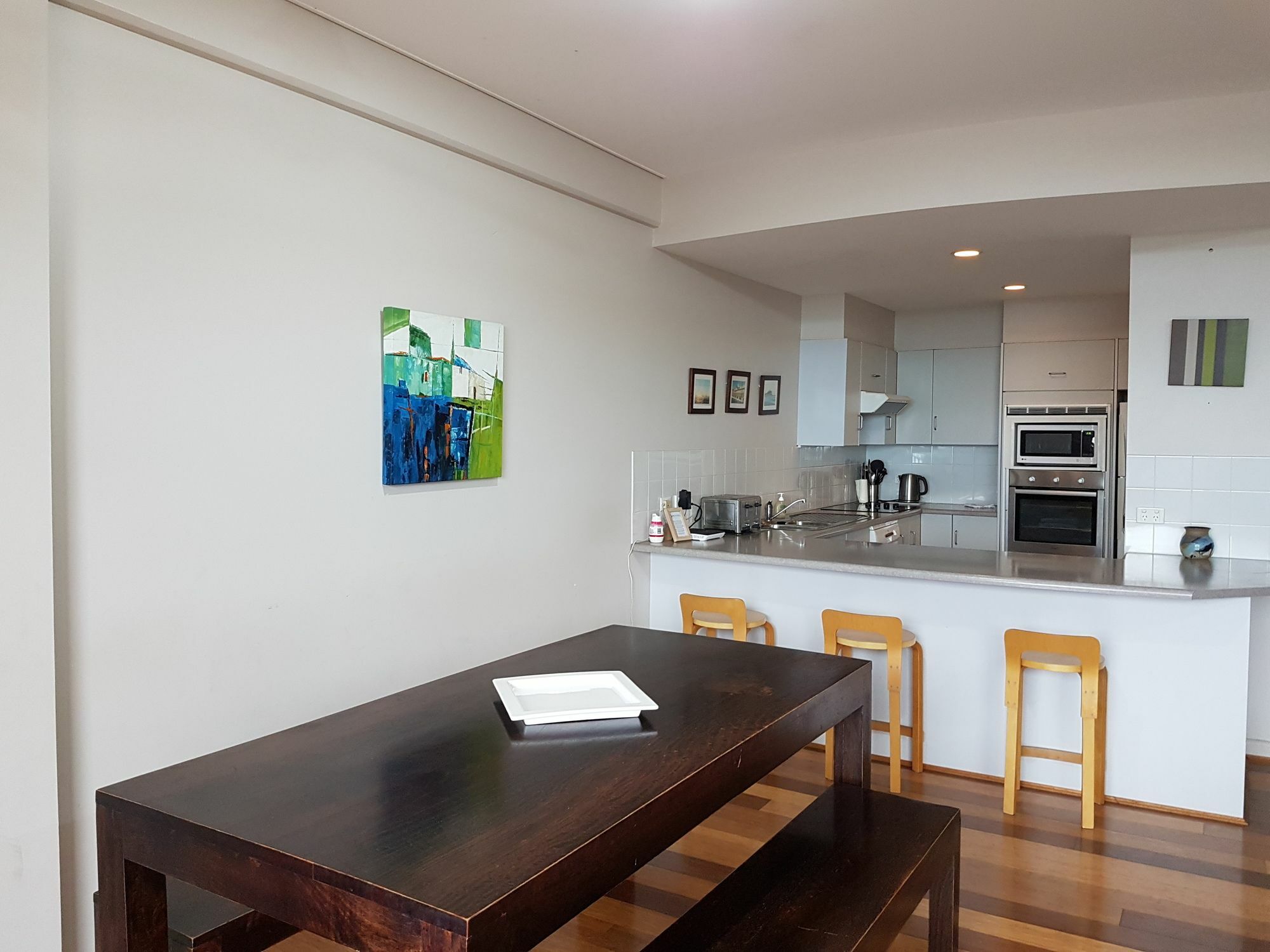 Newcastle Short Stay Accommodation - Sandbar Newcastle Beach Bagian luar foto